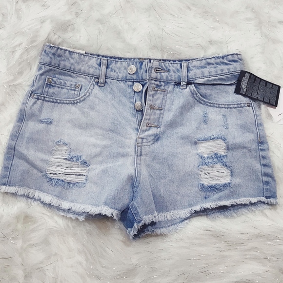 Forever 21 High Rise Shorts - Picture 4 of 4